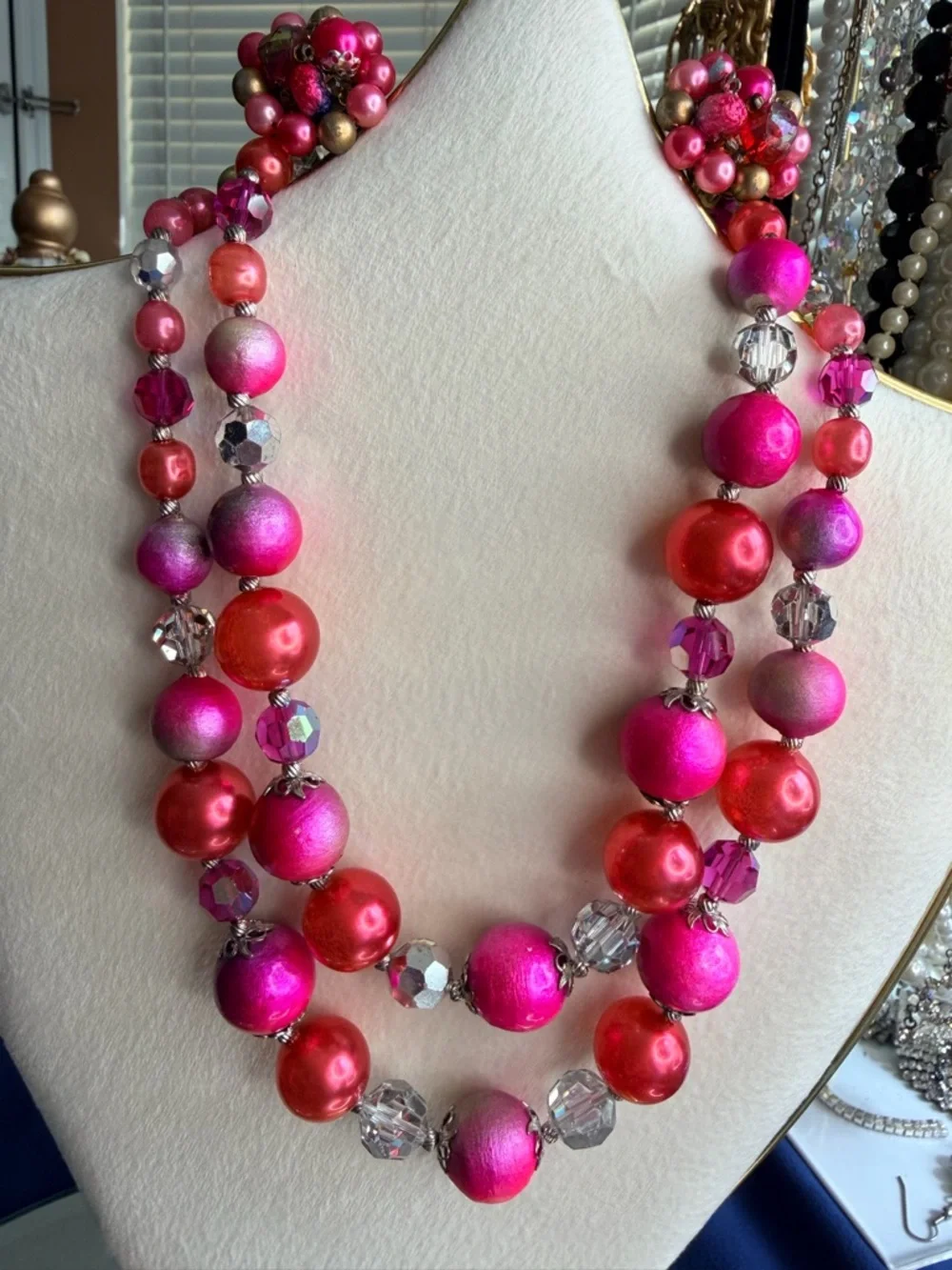 Vendome Vintage Pink, Orange and Crystal Double Strand Necklace and Earrings. - Picture 4 of 11
